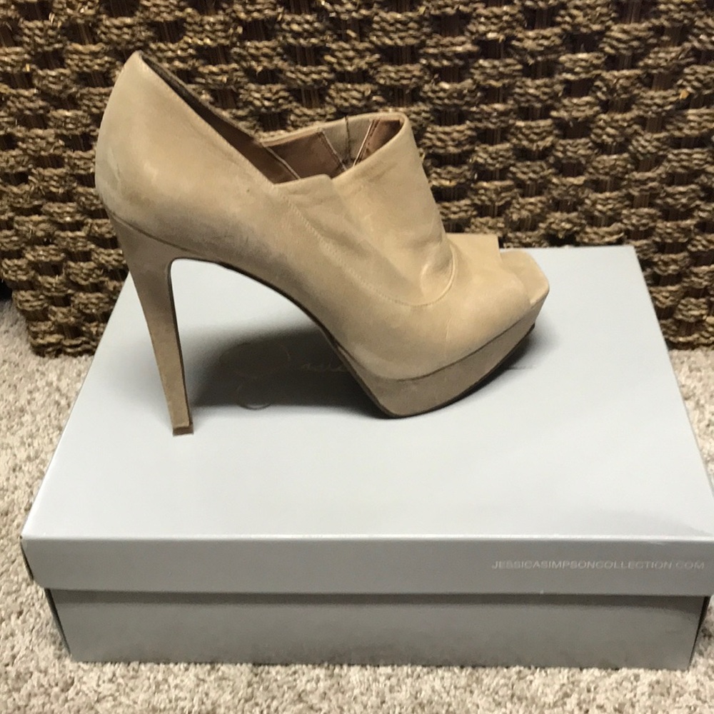 Jessica Simpson peep toe heels
